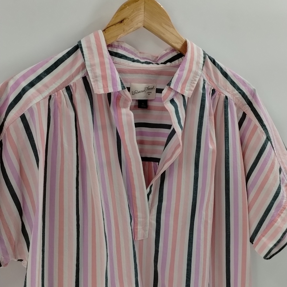 Universal Thread Women's Button Up Striped Top Size XL Shirt Sleeve - Picture 3 of 7